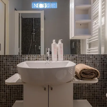 Apartment Barbaroux By Wonderful Italy Turin